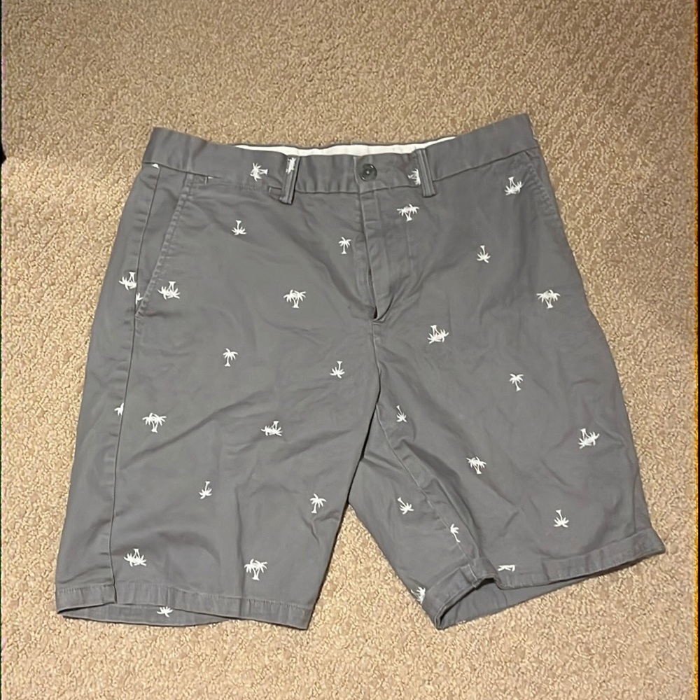 OLD NAVY DRESS SHORTS